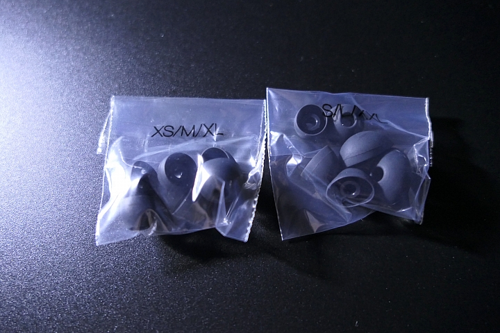 [開箱評測]Pioneer Rayz Plus SE-LTC5R - Lightning智慧入耳式耳機 - 具備降噪功能～通勤旅遊的好夥伴～