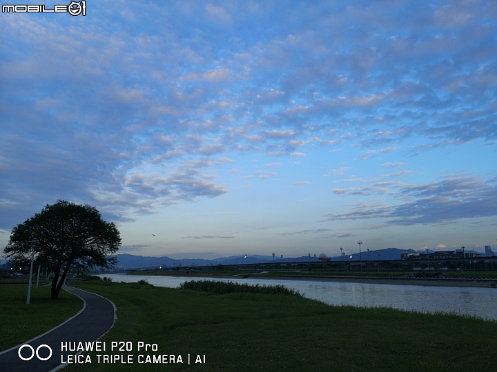 點我看大圖 臺北市 中山區 美堤河濱公園 -- 拍大直橋夜景、賞鐵鳥的好地方