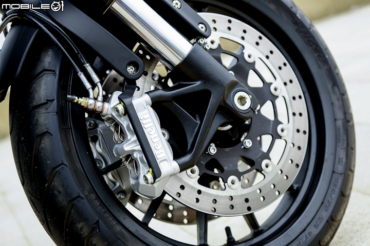 輕巧幼獅掠奪目光 Benelli Leoncino 500 ABS試駕