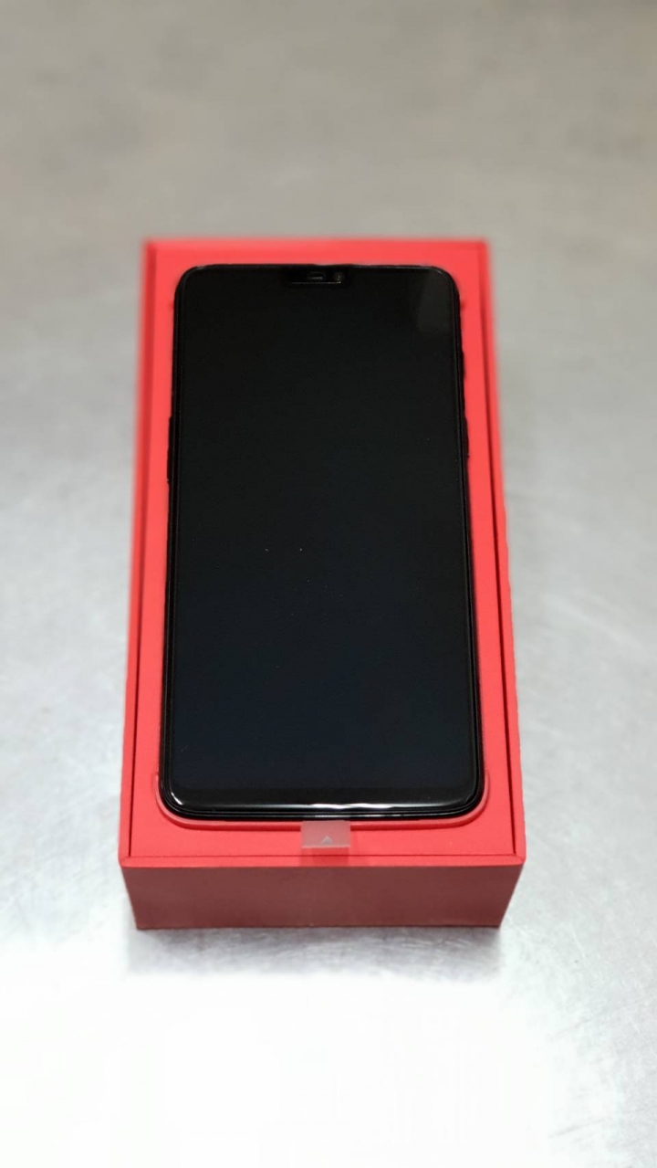 OnePlus 6 一加6 亮瓷黑 開箱