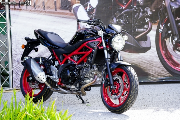 [採訪]V缸復古運動風再起 SUZUKI SV650X ABS 在台上市及 2018 SV650 降價！
