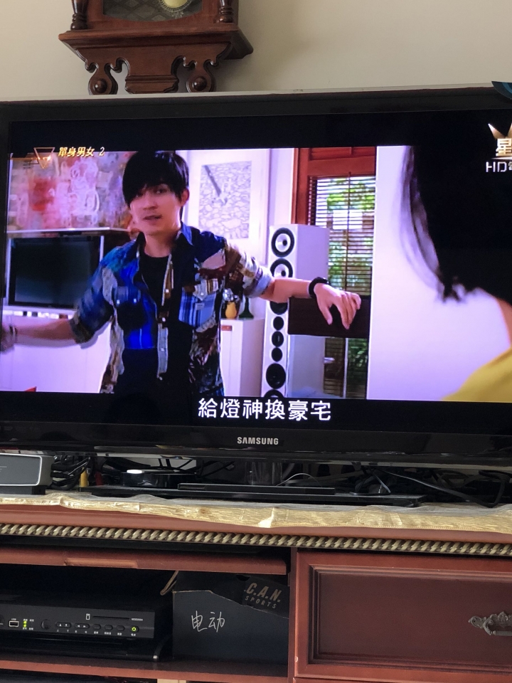 請問這一款衣服品牌？
