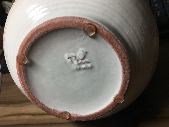 請問這花瓶的年代？