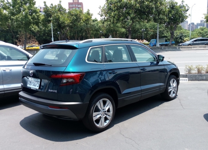 幾無懸念的KAROQ和RAV4抉擇