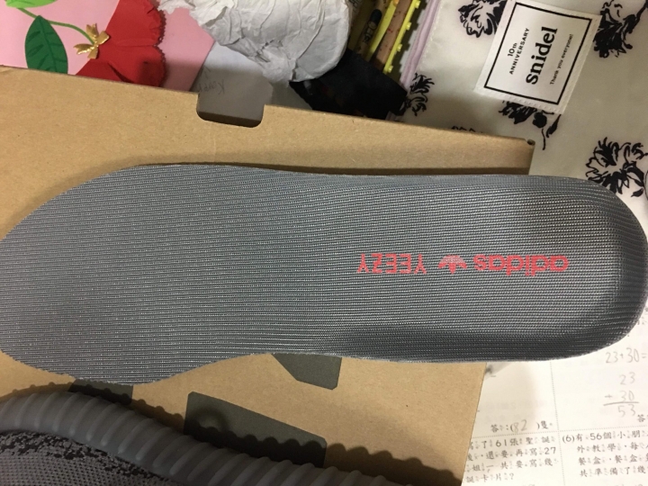 yeezy boost 350v2 灰橘2.0 求各位大大 驗鞋