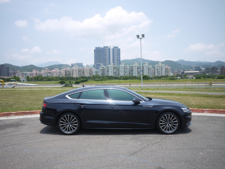 [開箱+抱怨] Audi A5 Sportback 45 TFSI quattro Sport (圖超多)