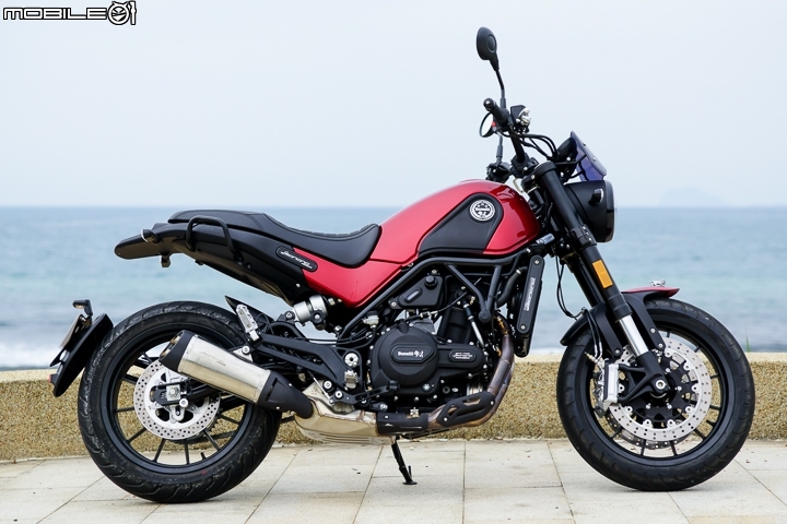 輕巧幼獅掠奪目光 Benelli Leoncino 500 ABS試駕