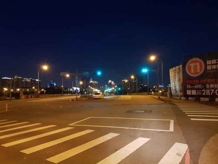 S9+ 主打夜拍功能 滿滿的繁星光點怎麼改善...