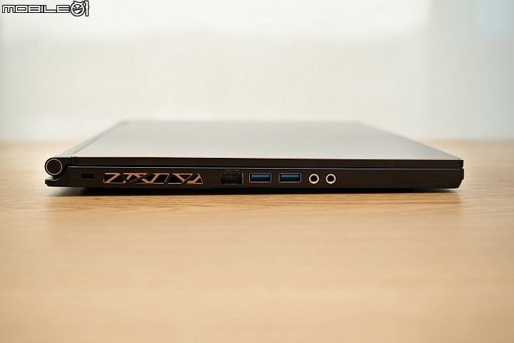 MSI GS65 Stealth Thin 8RF 工作娛樂一機搞定