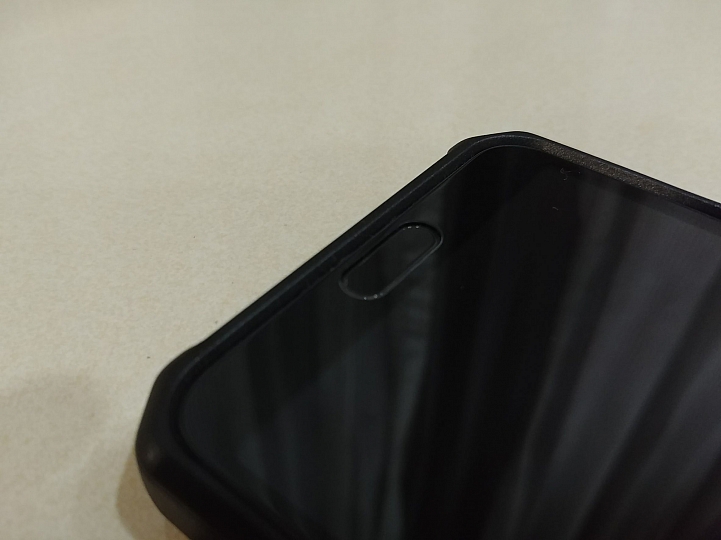 分享∼∼∼Huawei P20 PRO 專用UAG透黑保護殼