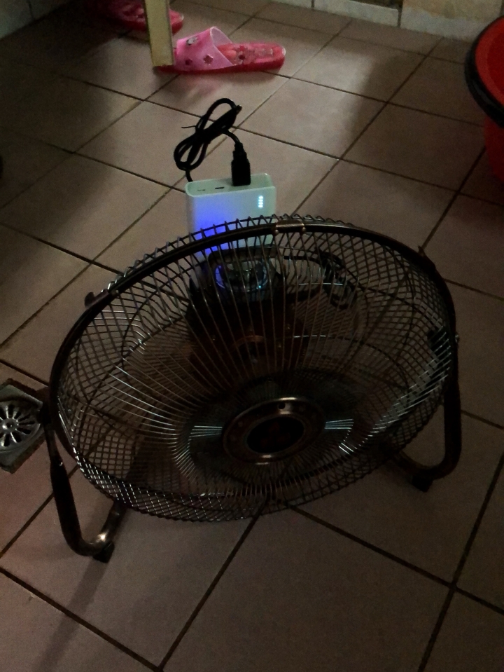 淘寶羅馬仕行動電源開箱