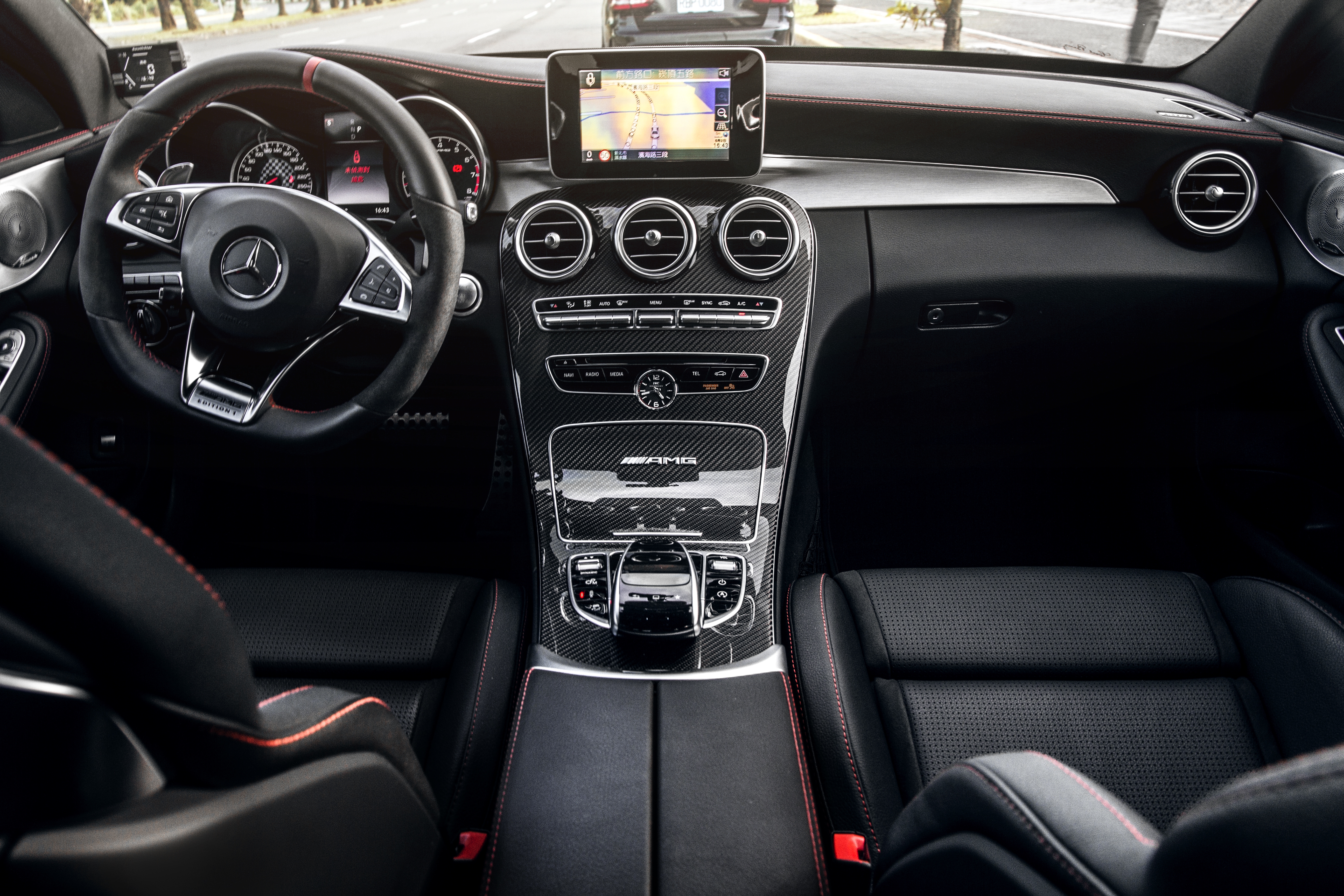 優雅內斂 性能武裝 - Mercedes-AMG C43 4MATIC Sedan 改裝分享