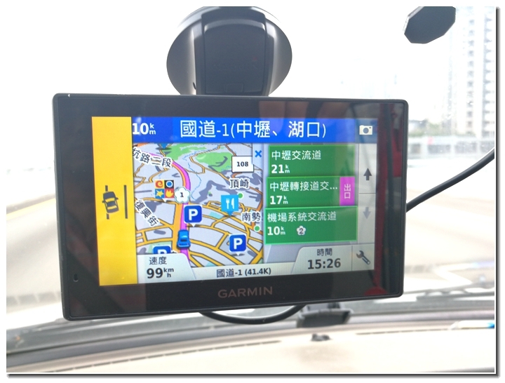 導航、安全、駕駛記錄通通掌握，都在Garmin DriveAssist 51