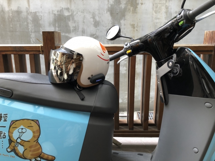 GOGORO 特仕版 LED 安全帽藍牙耳機 &  MOTO A1 藍芽耳機