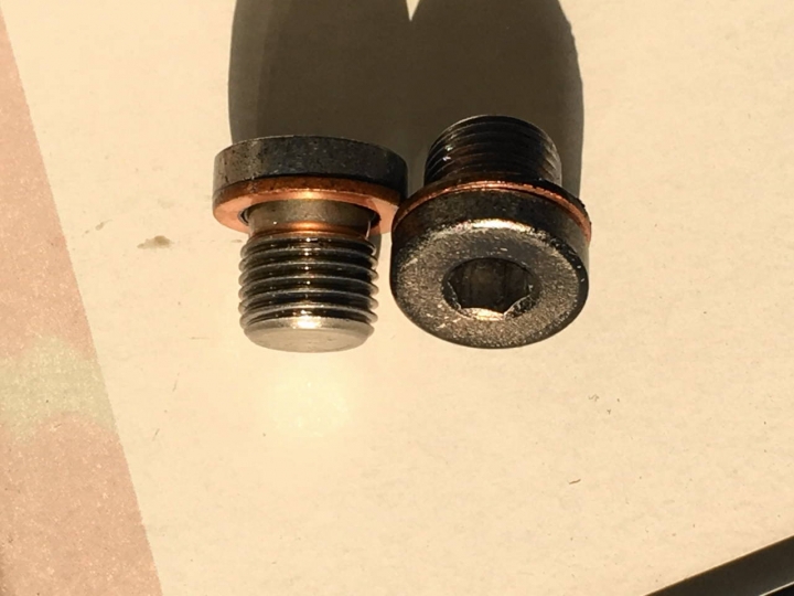 Golf R 1.5萬km DIY 更換前差速器油