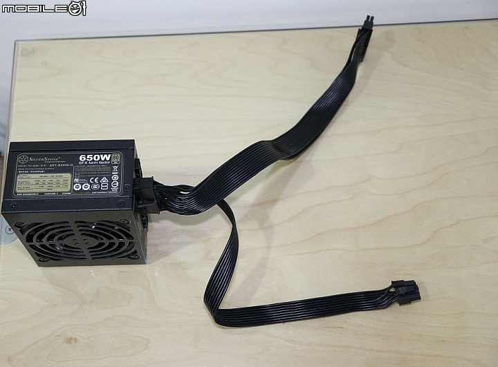 [開箱] 銀欣 SX650-G 體積小巧 SFX 高瓦數金牌新頂峰