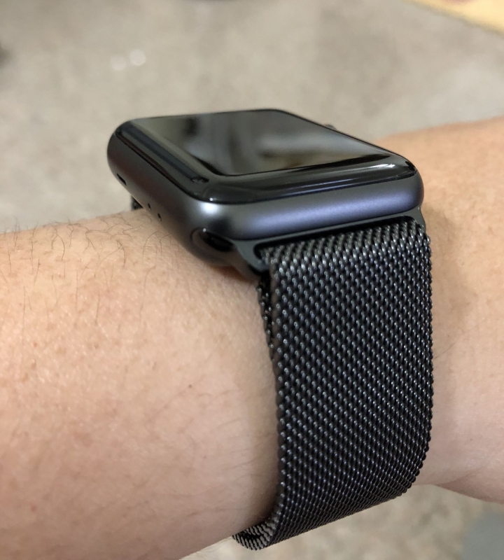 ［分享］AW3太空灰鋁合金+原廠黑米蘭錶帶