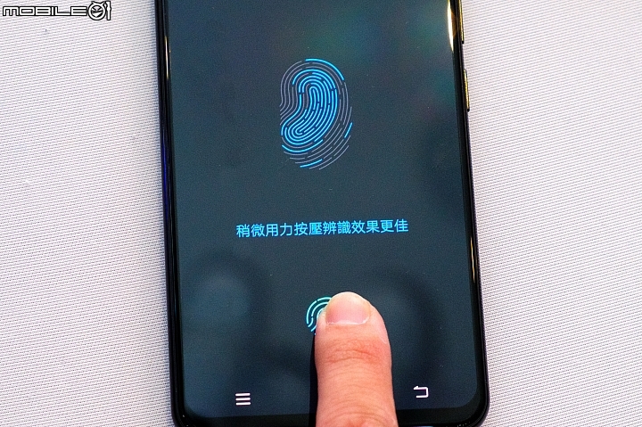 【採訪】瀏海有新意！具螢幕指紋辨識的vivo X21 5/4開賣，售16,990元