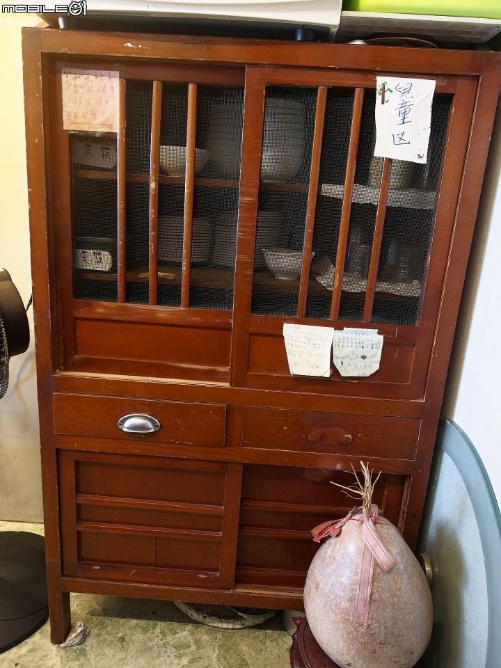 []食記] 船家堡，安平第一樓中的慢活料理 -- 吃吃喝喝在安平之二