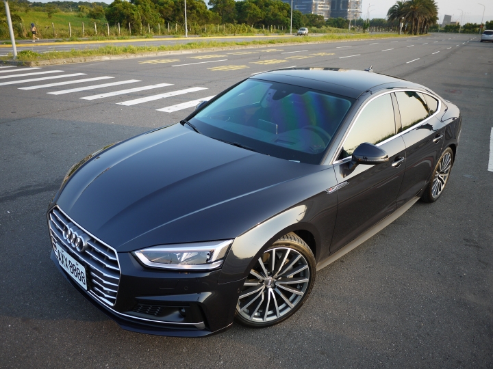 [開箱+抱怨] Audi A5 Sportback 45 TFSI quattro Sport (圖超多)