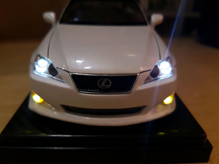 Lexus IS350 by Fujimi 富士美 1/24