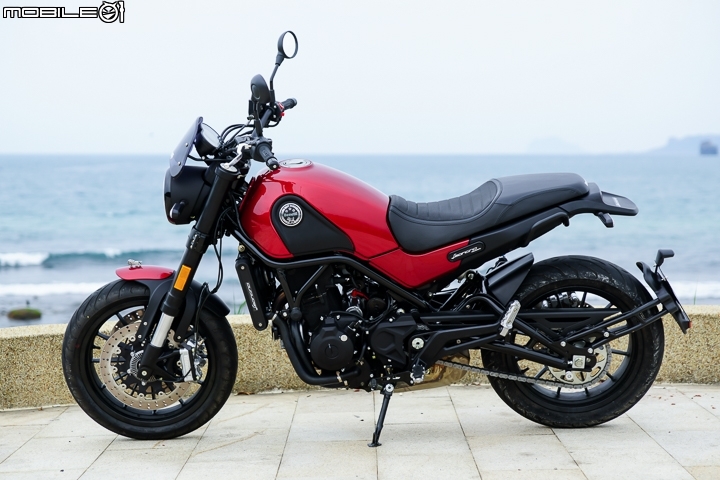 輕巧幼獅掠奪目光 Benelli Leoncino 500 ABS試駕