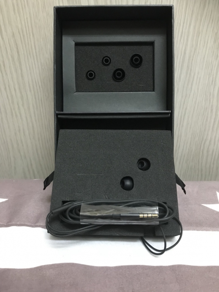 聽覺的頂級享受→《T+S O1-全音域留聲耳機》
