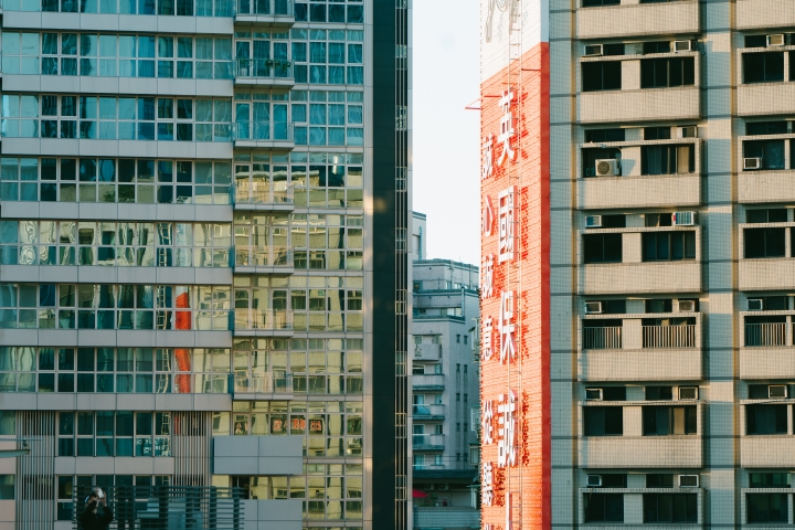 A7R2+Batis135mm 台北漫步
