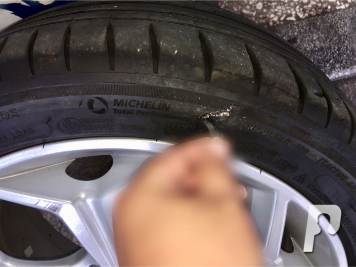 因車禍有一顆輪胎側邊破損，無法補胎，需要四輪全換嗎？