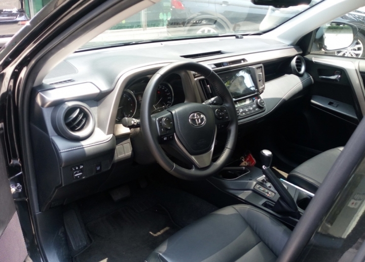幾無懸念的KAROQ和RAV4抉擇