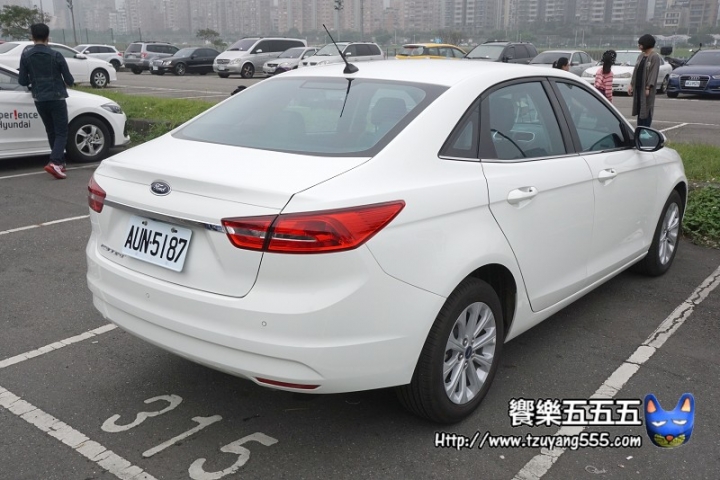[分享] Hyundai Elantra 1.6汽油 500KM心得