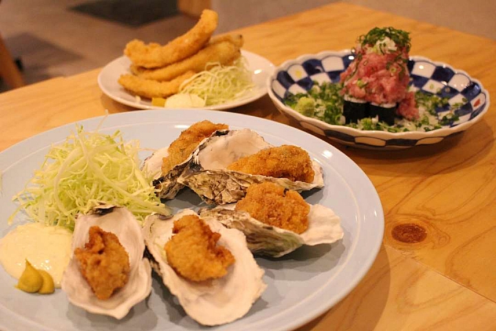 用實惠的價格品嘗海鮮！東京門前仲町的居酒屋『〇魚』盛大開幕