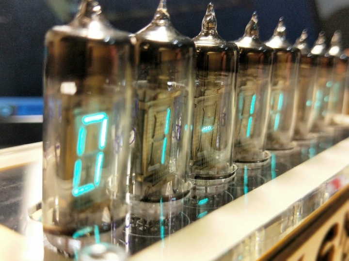 IV-6 NIXIE CLOCK 真空管時鐘