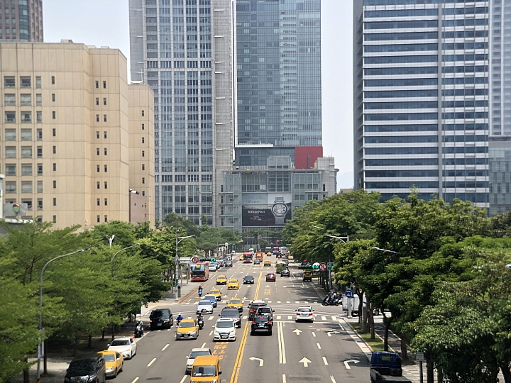 試用/ ShiftCam 2.0幫iPhone拍照開外掛 而且鏡頭不會遺失啦～