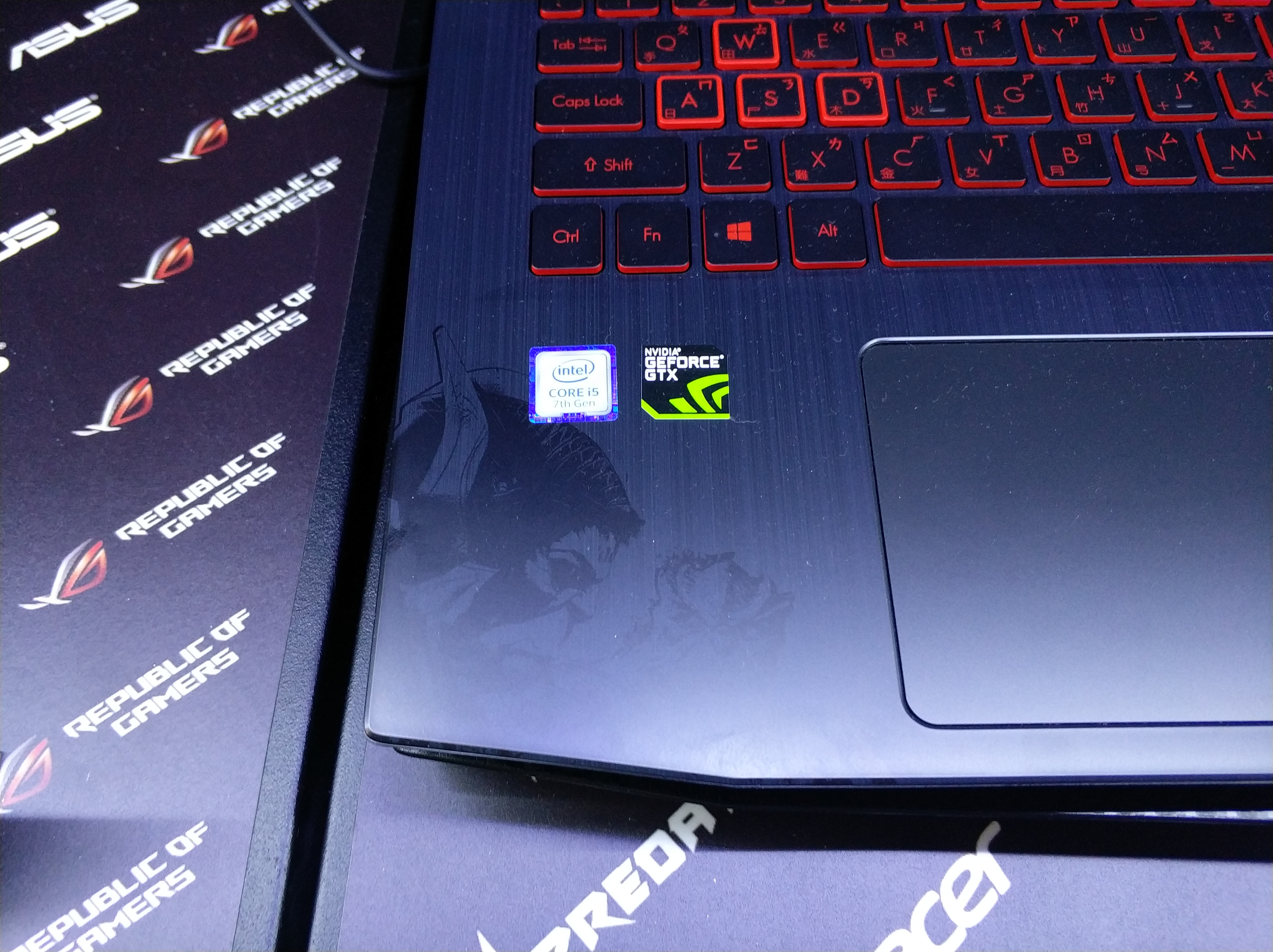 【小宅開箱】【閒聊】ACER AN515-51-54EL 薩諾斯版 復仇者聯盟登上筆電侵略地球了