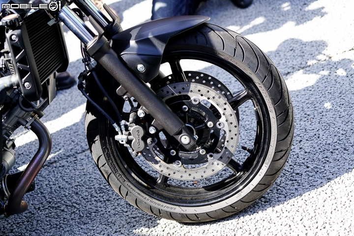 [採訪]V缸復古運動風再起 SUZUKI SV650X ABS 在台上市及 2018 SV650 降價！