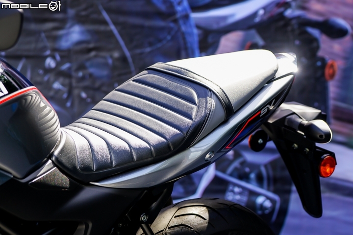 [採訪]V缸復古運動風再起 SUZUKI SV650X ABS 在台上市及 2018 SV650 降價！