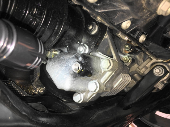 Golf R 1.5萬km DIY 更換前差速器油