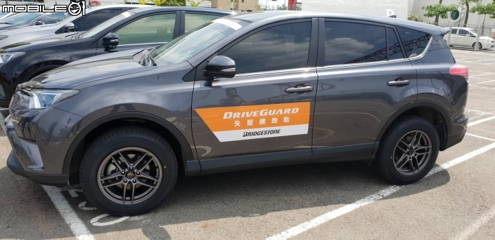 【為了行車安全而轉動】普利司通DriveGuard 失壓續跑胎體驗心得分享