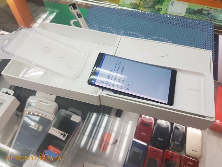 nokia 8 sirocco 入手了
