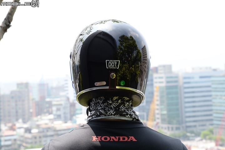 火箭人上身 BLADE RIDER HELMET Rocketeer 安全帽開箱