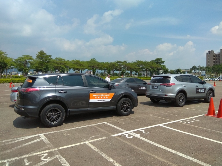 普利司通Driveguard失壓續跑胎是你的換胎首選嗎?
