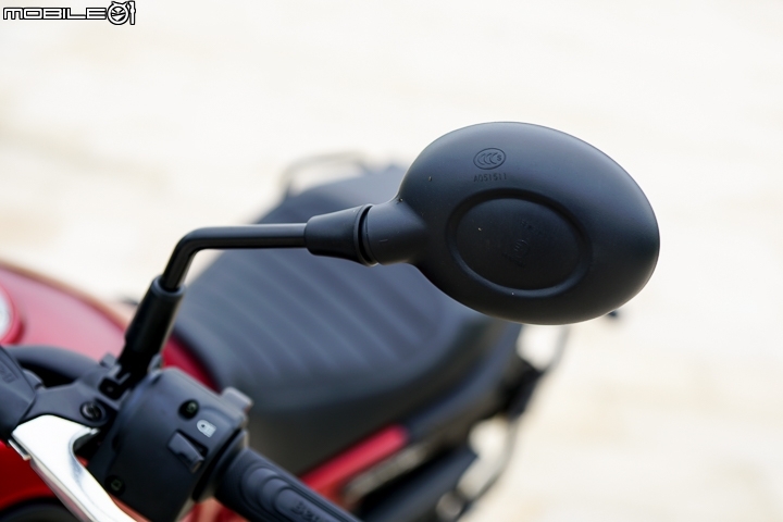 輕巧幼獅掠奪目光 Benelli Leoncino 500 ABS試駕
