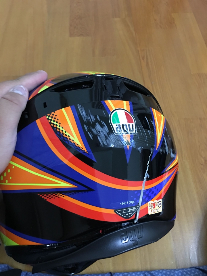 AGV vs SHOEI