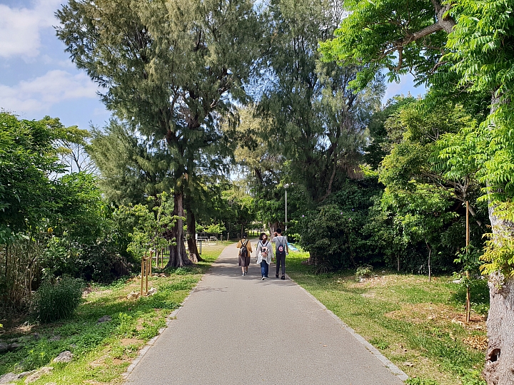 帶著Galaxy S9+ 旅遊及大量拍攝的體驗心得，文長，內含豐富多樣的照片(逆光、低光源、等等)、超慢動作及4K錄影影片
