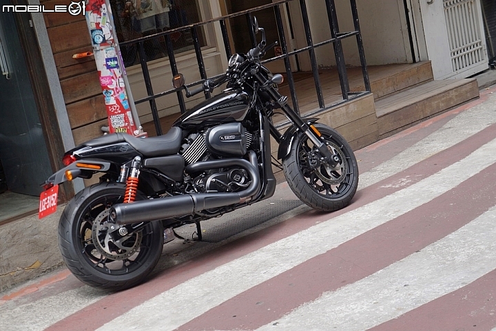 Harley-Davidson Street Rod 帥勁有型 樂趣隨行