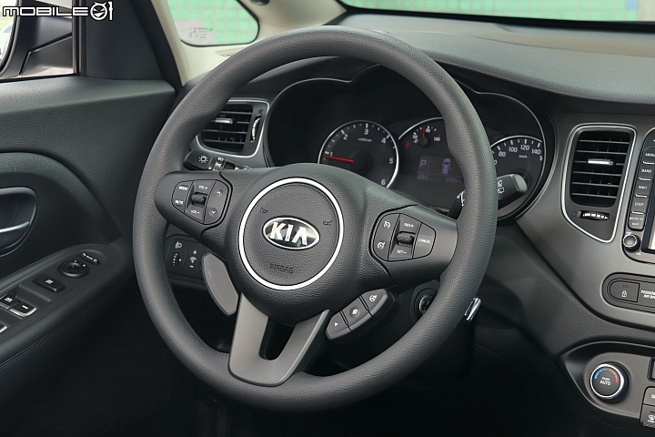 Kia Carens GO帥特仕款試車報導 再帥一點點！
