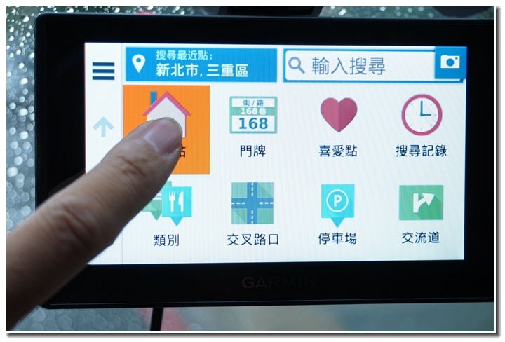 導航、安全、駕駛記錄通通掌握，都在Garmin DriveAssist 51
