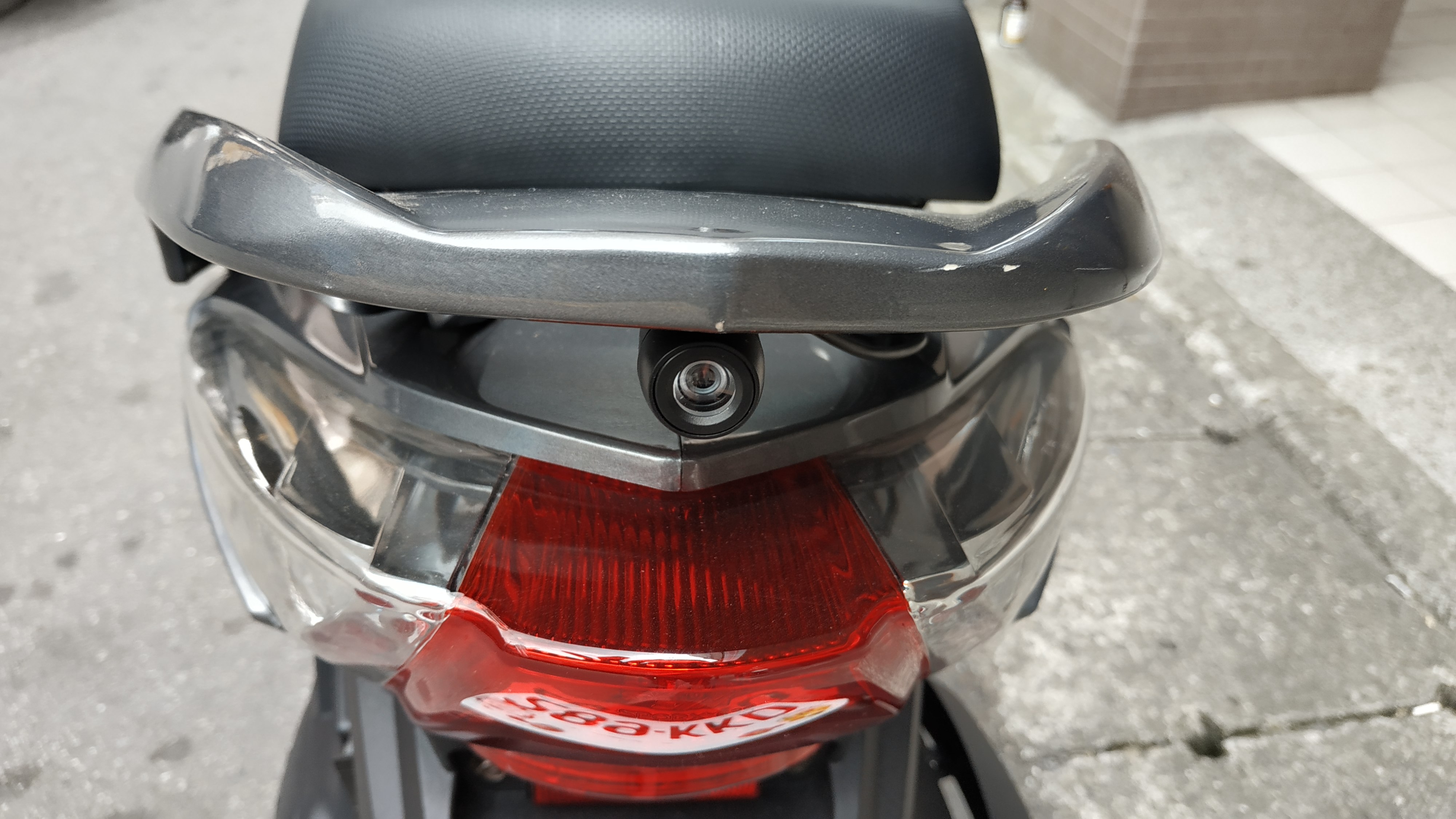 淘寶 機車用後視鏡型前後雙錄行車紀錄器 開箱