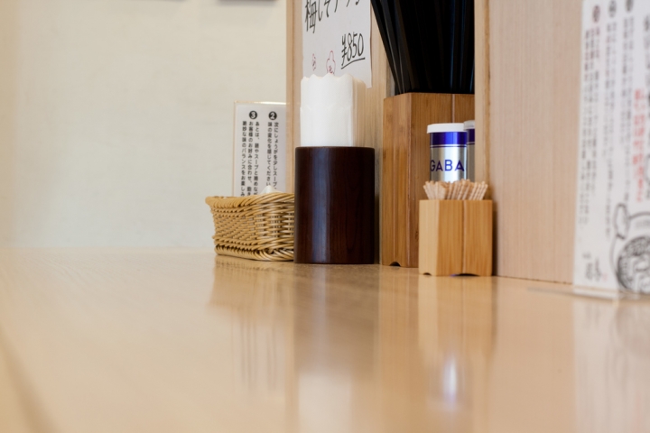 【美食。食記】東京 日暮里 快感冒了?那麼來喝一碗流流汗吧 めん処羽鳥 拉麵 薑 雞湯 推薦